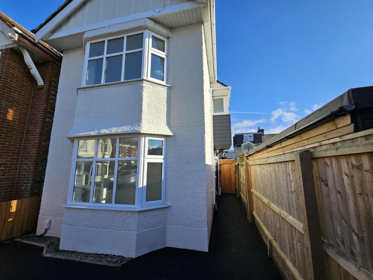 Newly Renovated 3 Bedroom Victorian Detached House Bournemouth Bagian luar foto