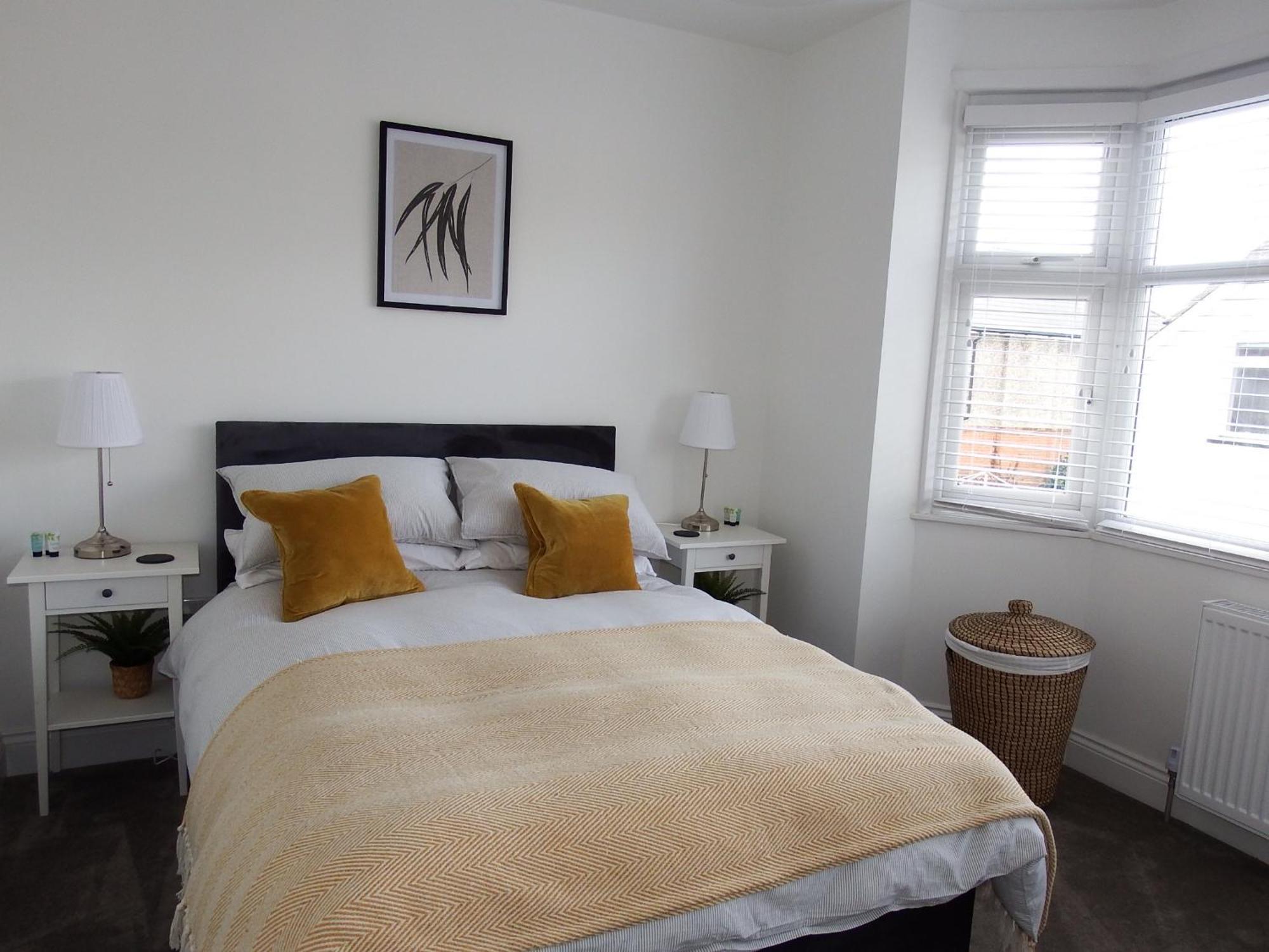 Newly Renovated 3 Bedroom Victorian Detached House Bournemouth Bagian luar foto