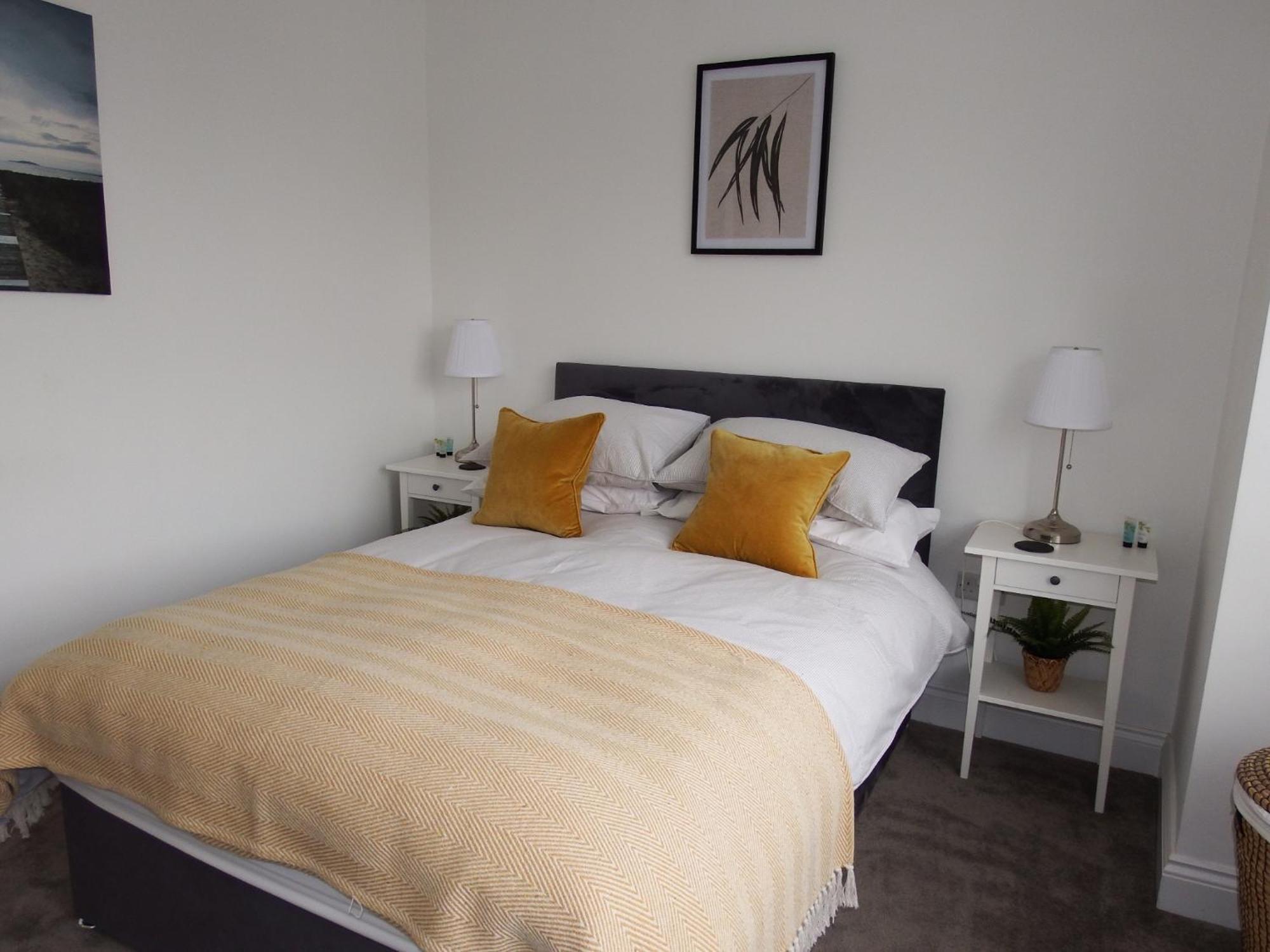 Newly Renovated 3 Bedroom Victorian Detached House Bournemouth Bagian luar foto