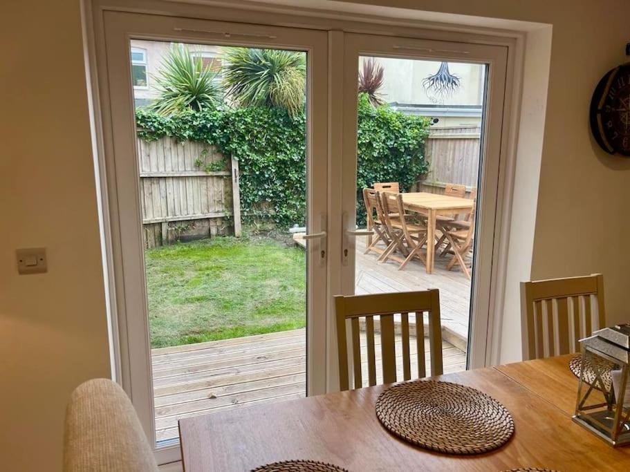 Newly Renovated 3 Bedroom Victorian Detached House Bournemouth Bagian luar foto