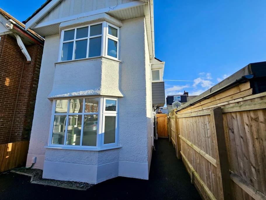 Newly Renovated 3 Bedroom Victorian Detached House Bournemouth Bagian luar foto